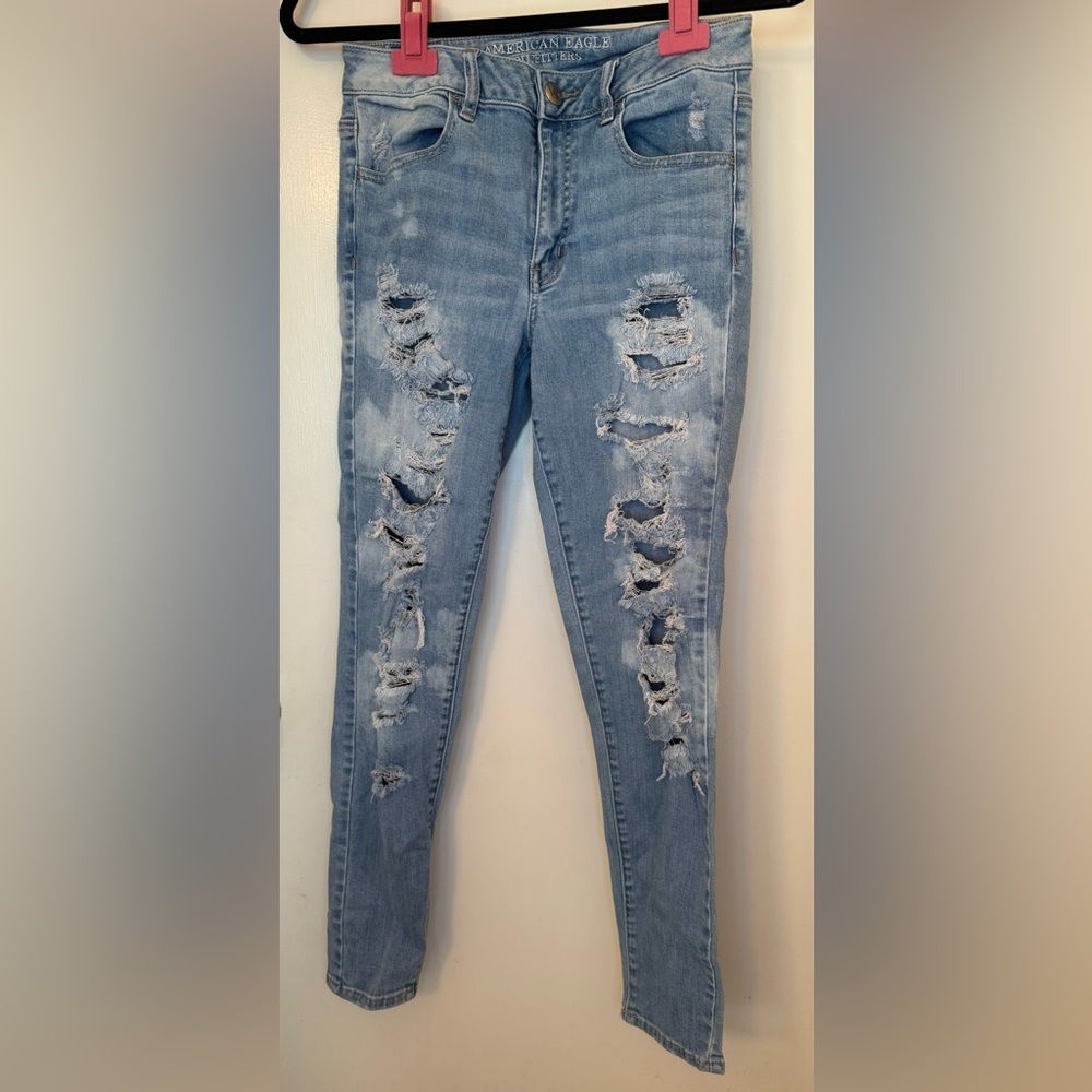 American Eagle Outfitters Light Blue Distressed Skinny Jeans